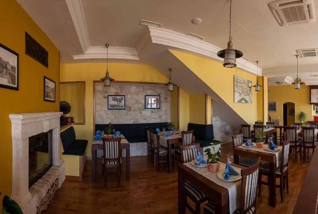 Heritage Boutique Hotel Adriatic-Adults Only Оребич Экстерьер фото